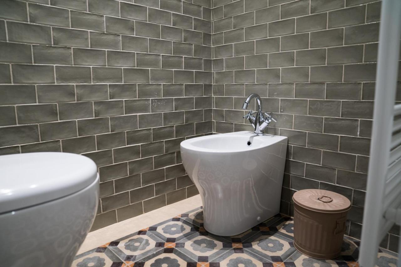 Santa Chiara 11 - Rooms -فيرونا المظهر الخارجي الصورة